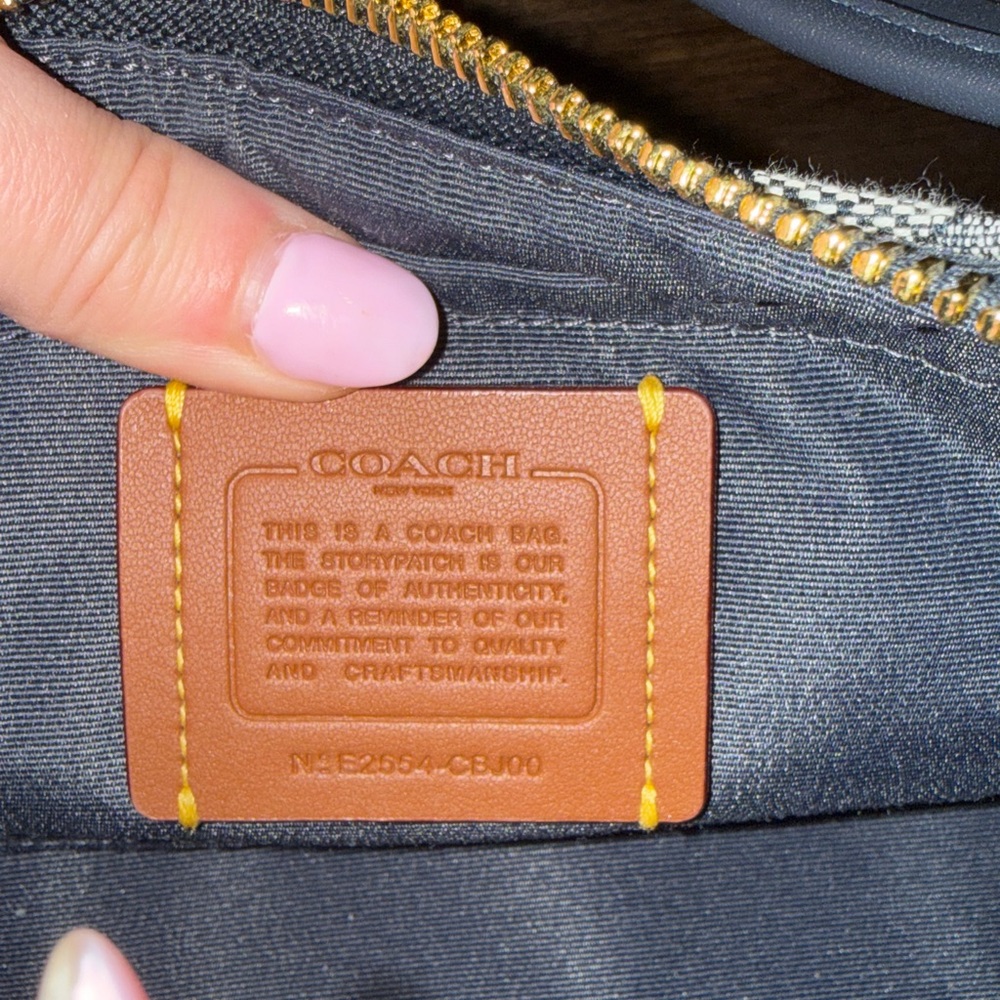 Coach Navy Blue & Gold Ashton Bag - Picture 4 of 4